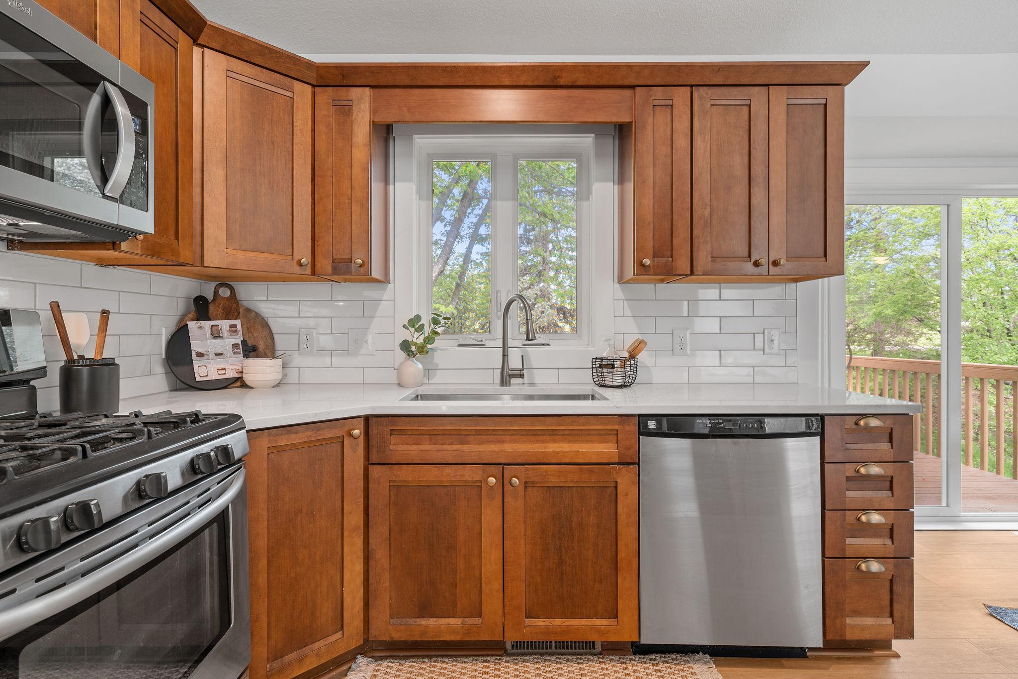 8460 Bittern Court Chanhassen, MN 55317 - Photo 14 of 46