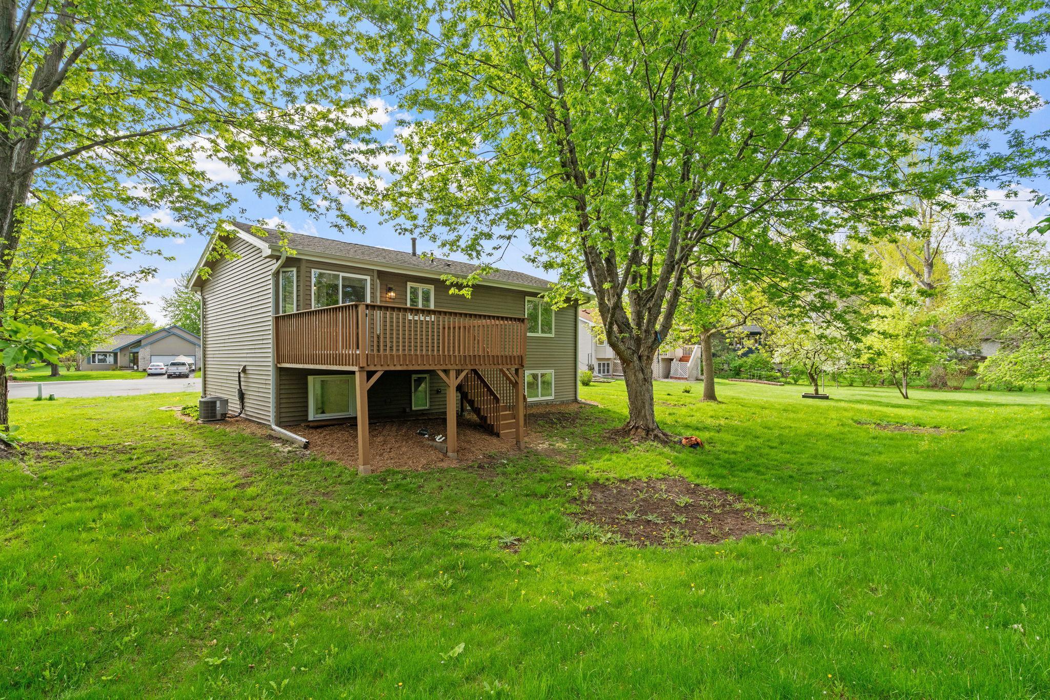 8460 Bittern Court Chanhassen, MN 55317 - Photo 35 of 46