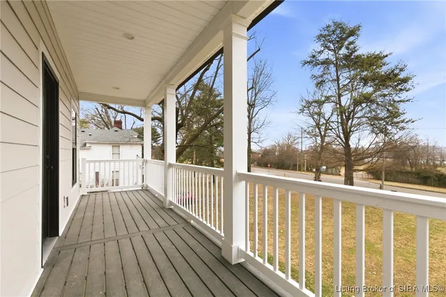 $484,900 | 227 Hopkins Lane, Jeffersonville, IN 47130