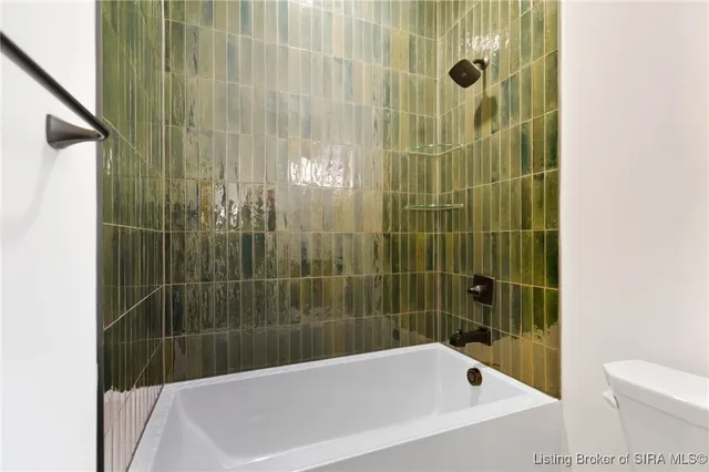 $484,900 | 227 Hopkins Lane, Jeffersonville, IN 47130