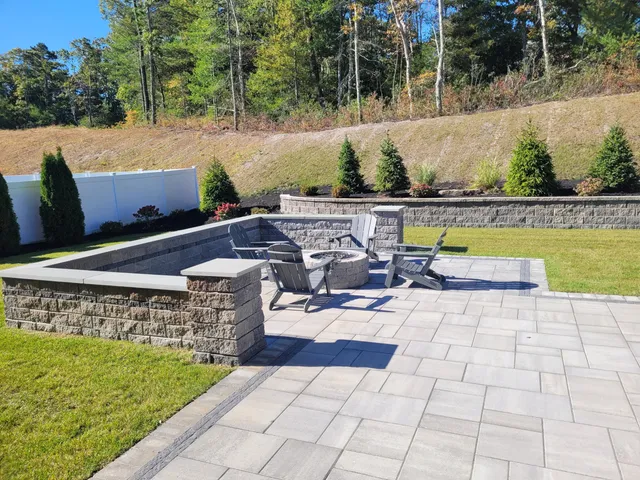 a view of a back yard of the house