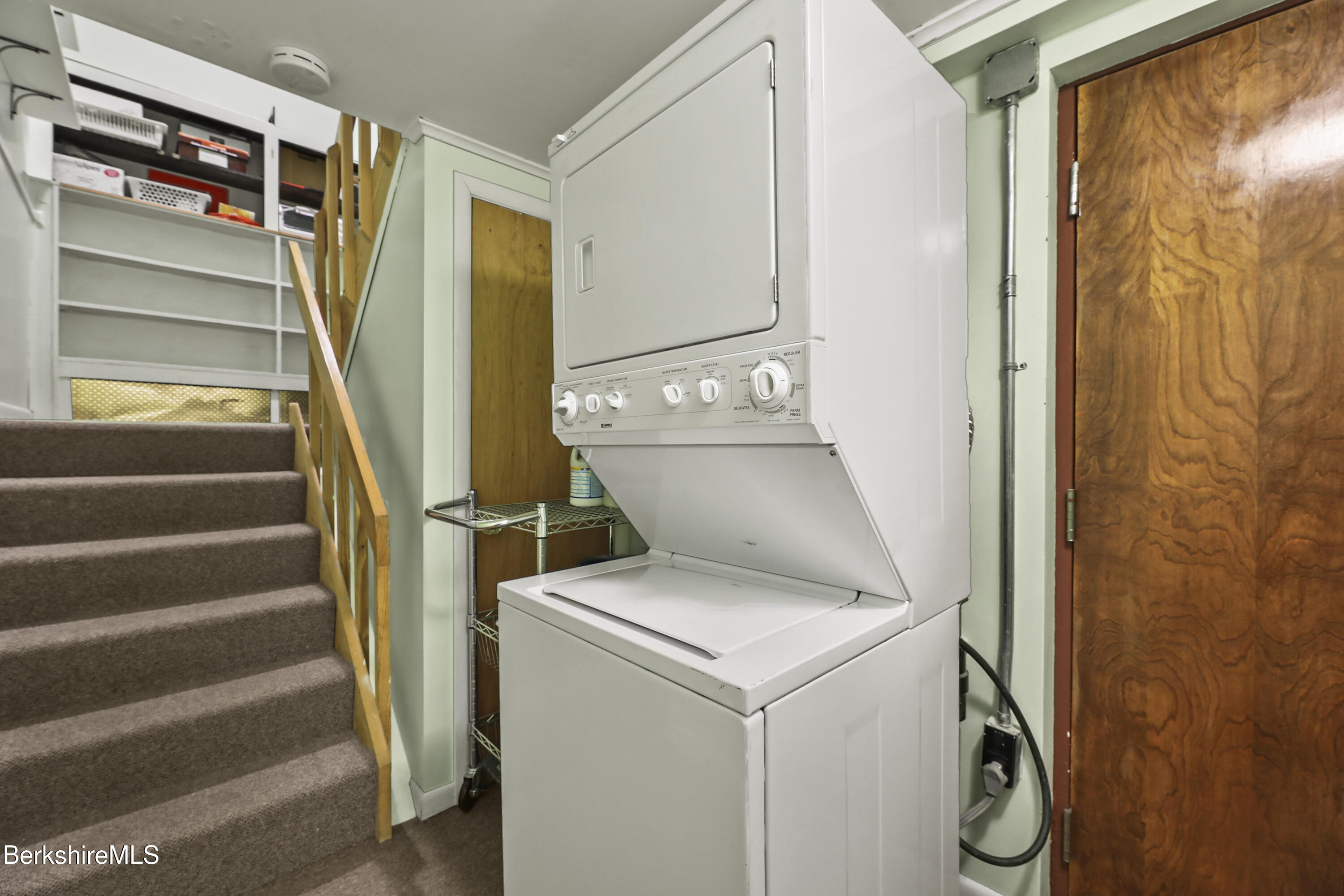 44 Churchill Crest, Unit 44 Pittsfield, MA 01201 - Photo 21 of 25 a utility room with dryer and washer