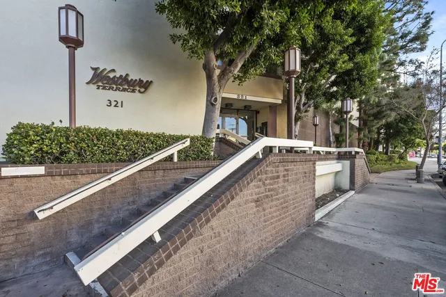 view of outdoor space with seating area