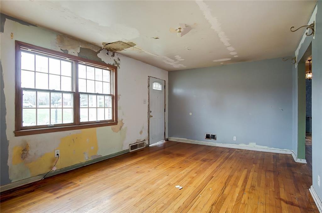 101 North Bromfield Road Dayton, OH 45429 - Photo 6 of 21