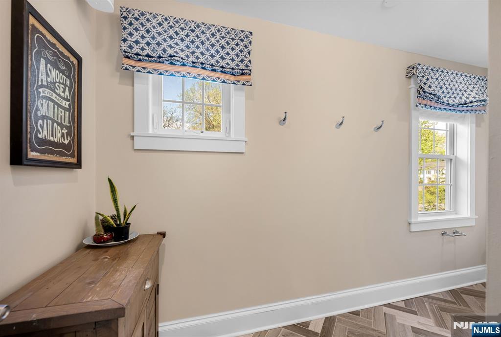 159 Hampton Place Ridgewood, NJ 07450 - Photo 39 of 50