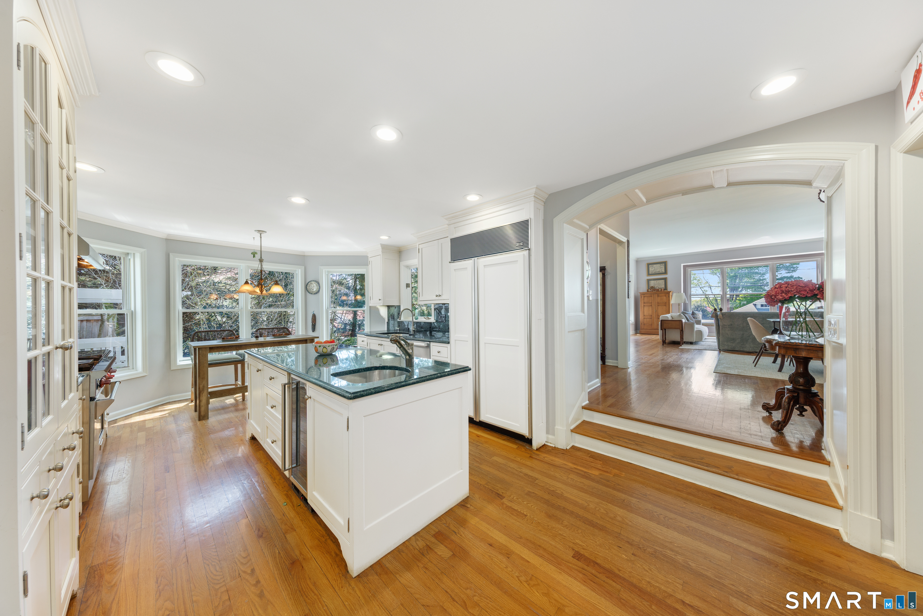 27 Crest Road Norwalk, CT 06853 - Photo 15 of 39