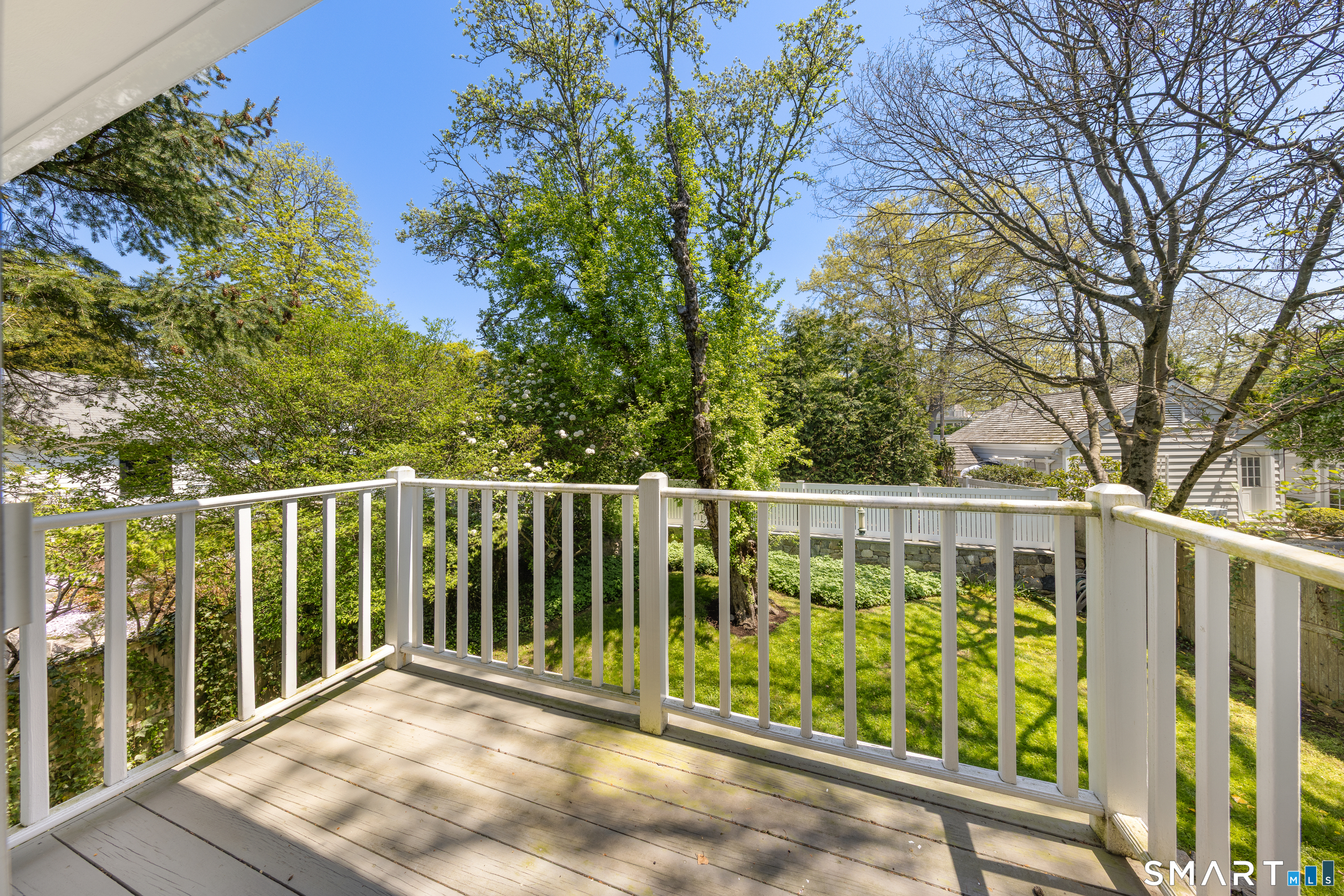 27 Crest Road Norwalk, CT 06853 - Photo 32 of 39