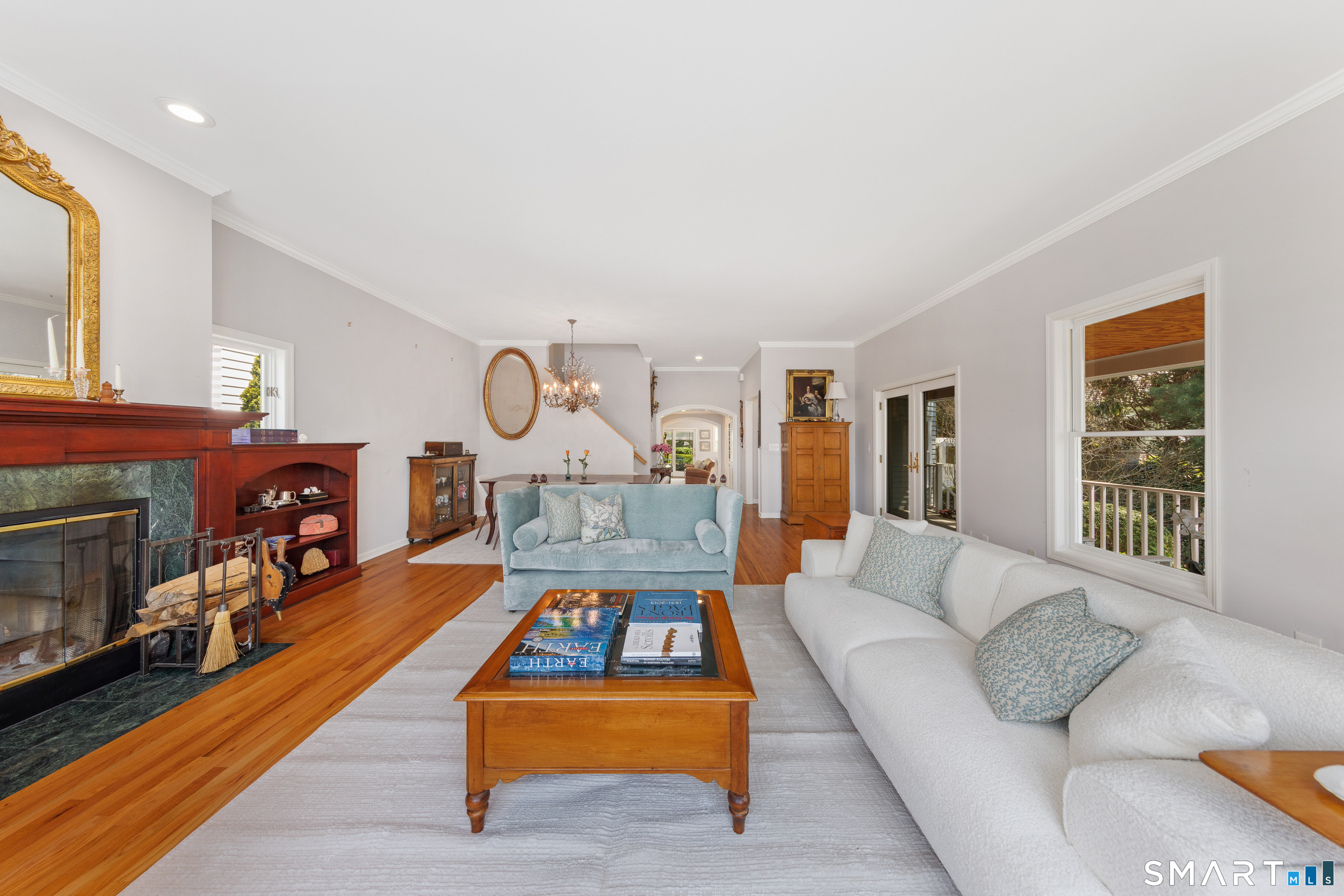 27 Crest Road Norwalk, CT 06853 - Photo 8 of 39