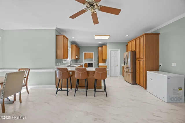 $649,900 | 123 Farmington Road, Grimesland, NC 27837