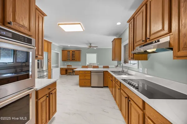 $649,900 | 123 Farmington Road, Grimesland, NC 27837