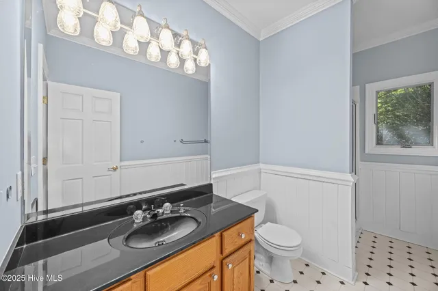 $649,900 | 123 Farmington Road, Grimesland, NC 27837