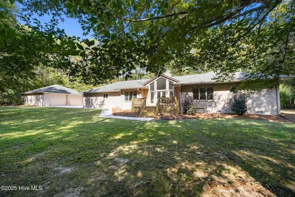 $649,900 | 123 Farmington Road, Grimesland, NC 27837