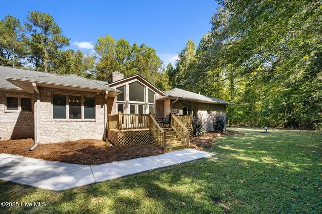 $649,900 | 123 Farmington Road, Grimesland, NC 27837