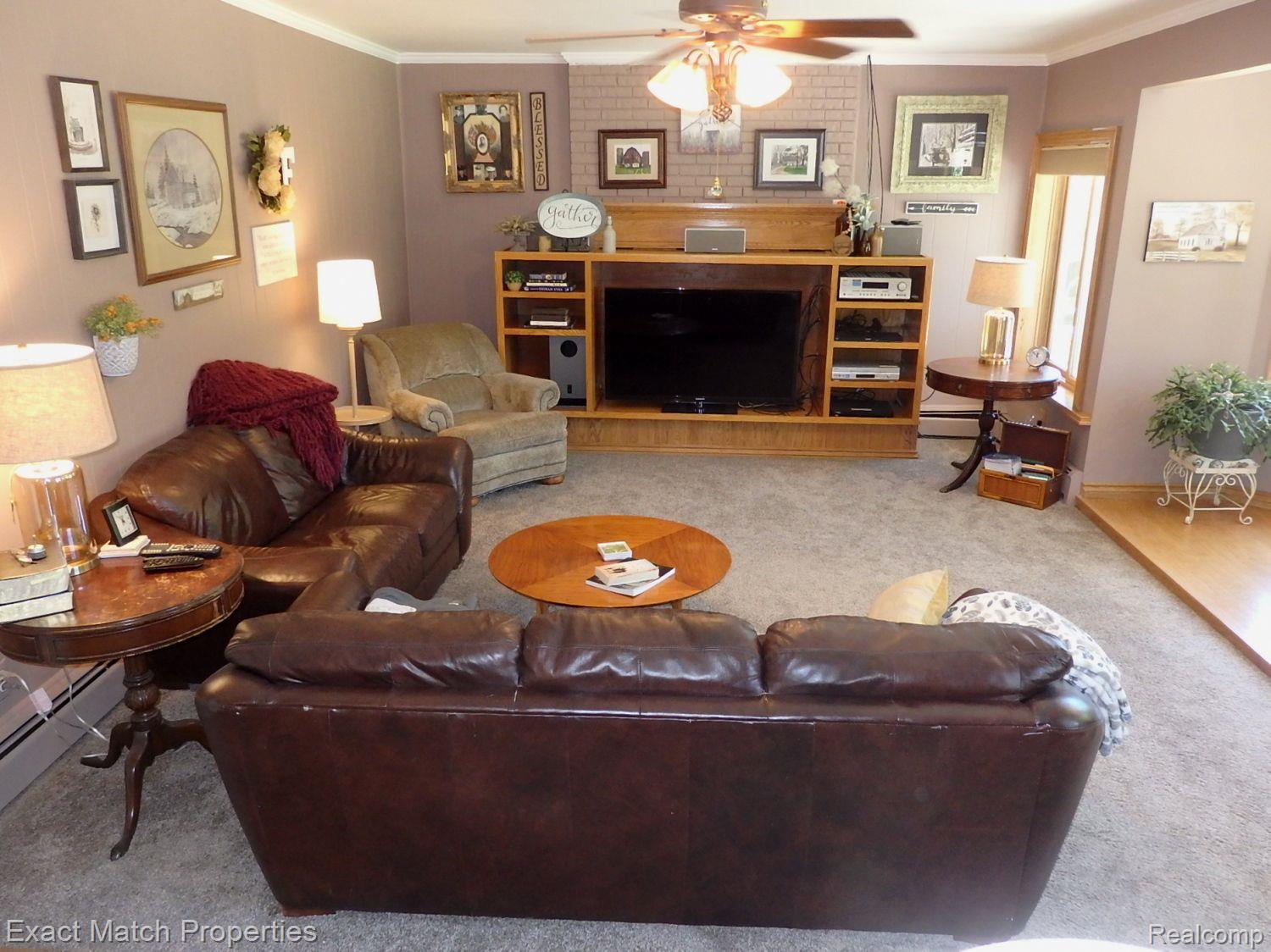 2980 East Rose Center Road Highland, MI 48356 - Photo 35 of 72 Take a break and sit for a while!