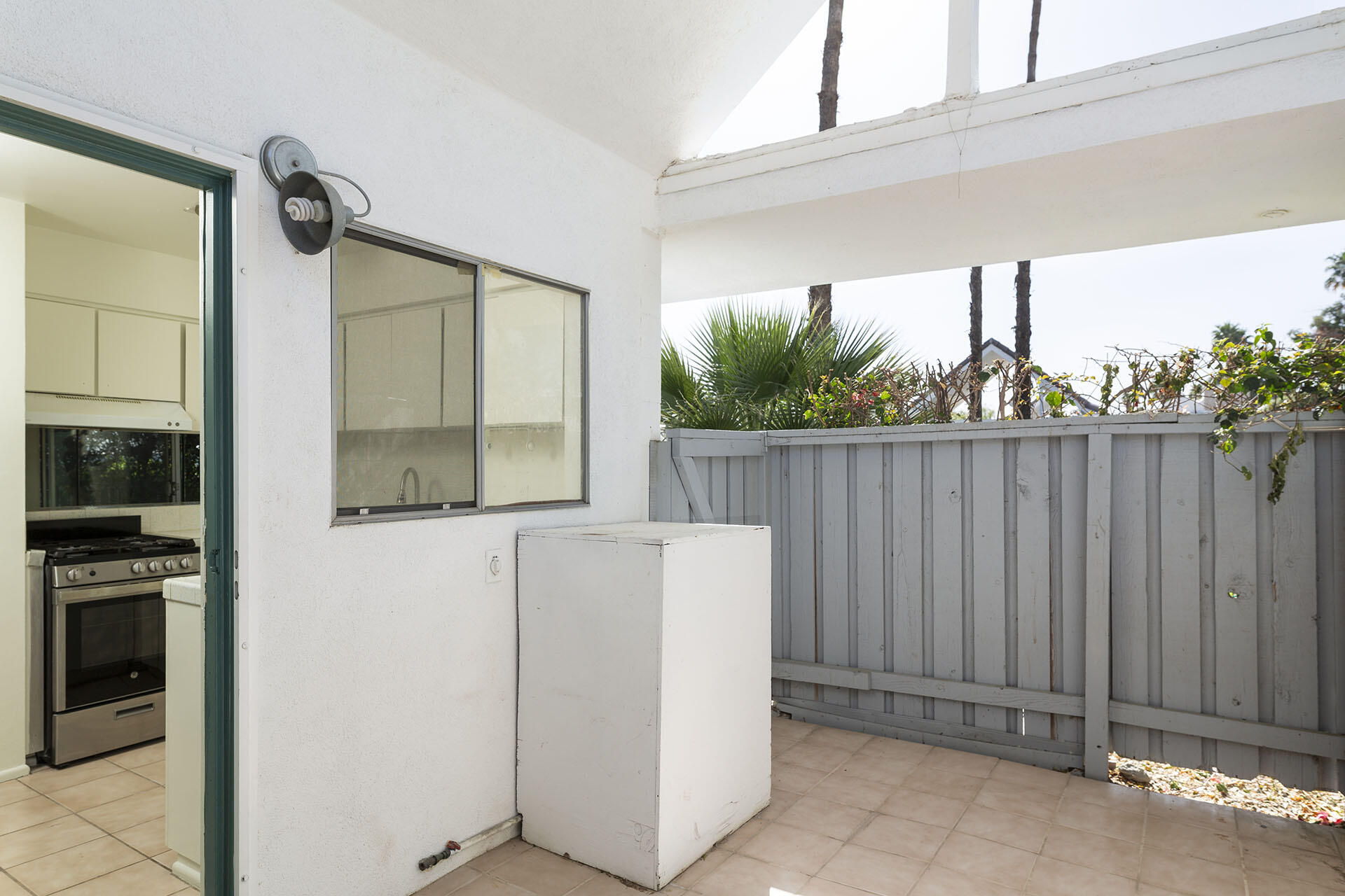 42336 Dunes View Road, Unit 12 Rancho Mirage, CA 92270 - Photo 17 of 29 a utility room with dryer and washer