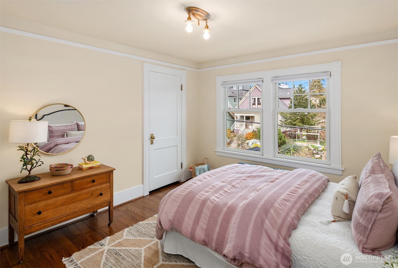 521 North 47th Street Seattle, WA 98103 - Photo 17 of 34