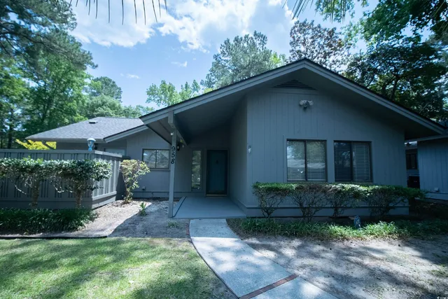 $349,900 | 958 Oakwood Lane, Myrtle Beach, SC 29572