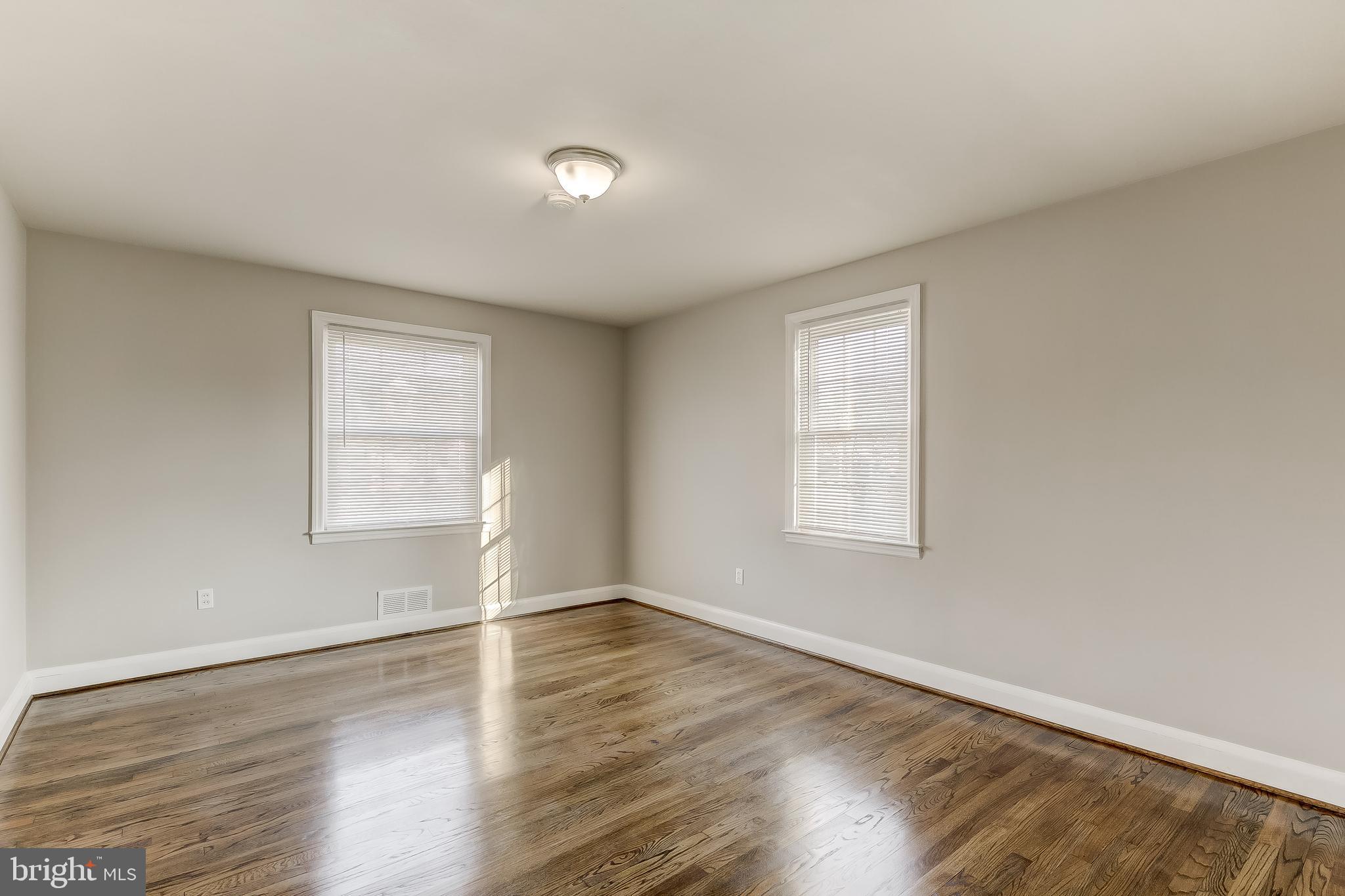 226 North Hammonds Ferry Road Linthicum, MD 21090 - Photo 19 of 36