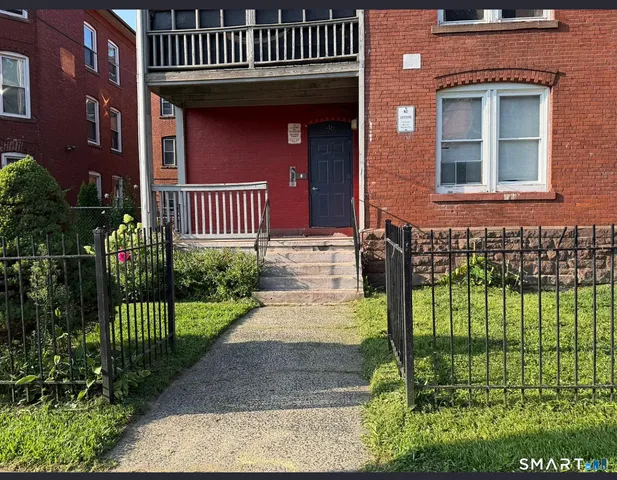 $1,600 | 46 Seyms Street, Hartford, CT 06120