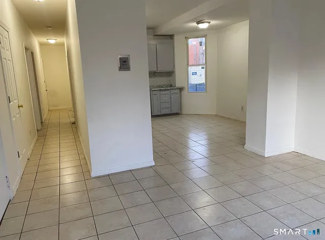 $1,600 | 46 Seyms Street, Hartford, CT 06120