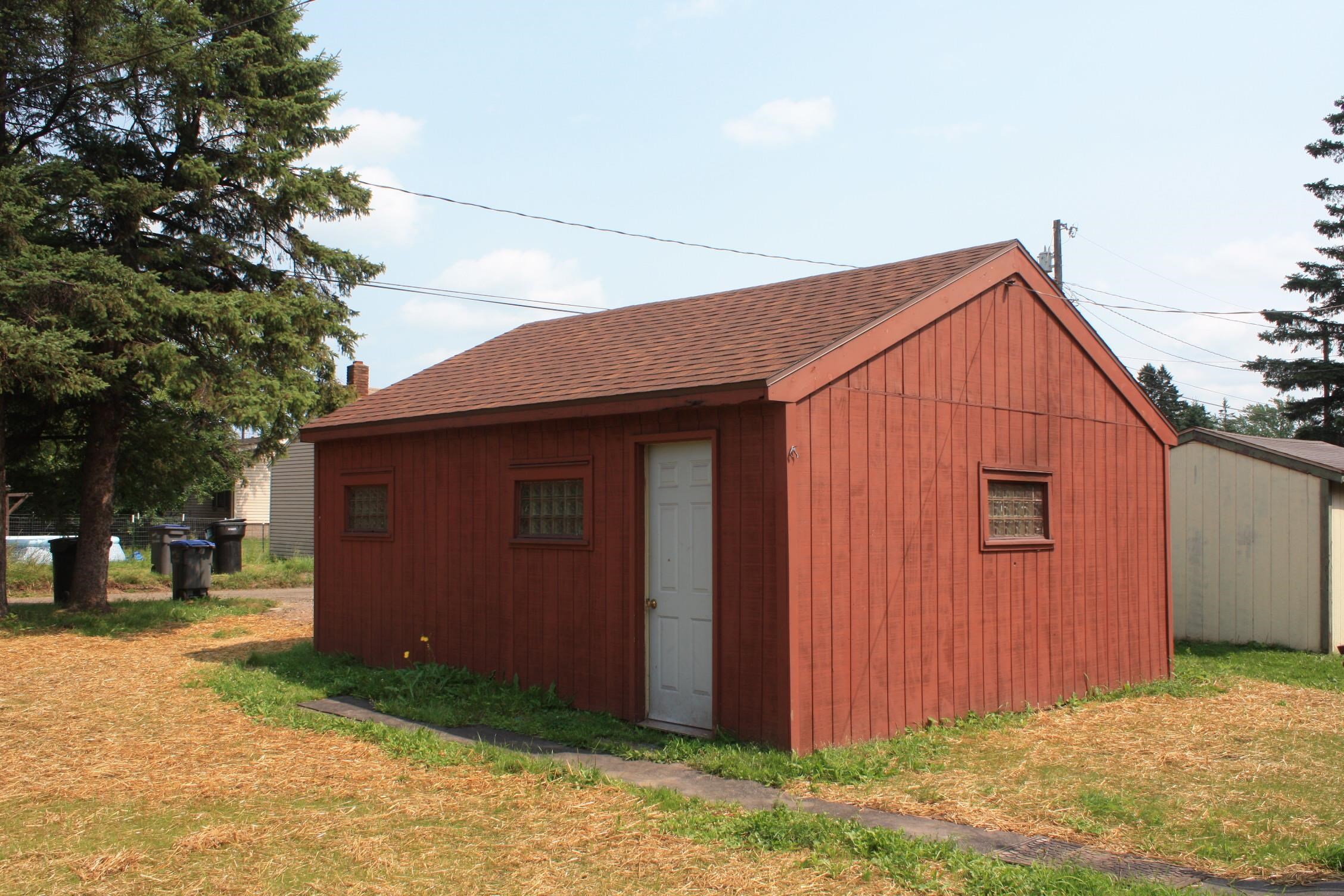 4125 East 4th Street Superior, WI 54880 - Photo 5 of 25