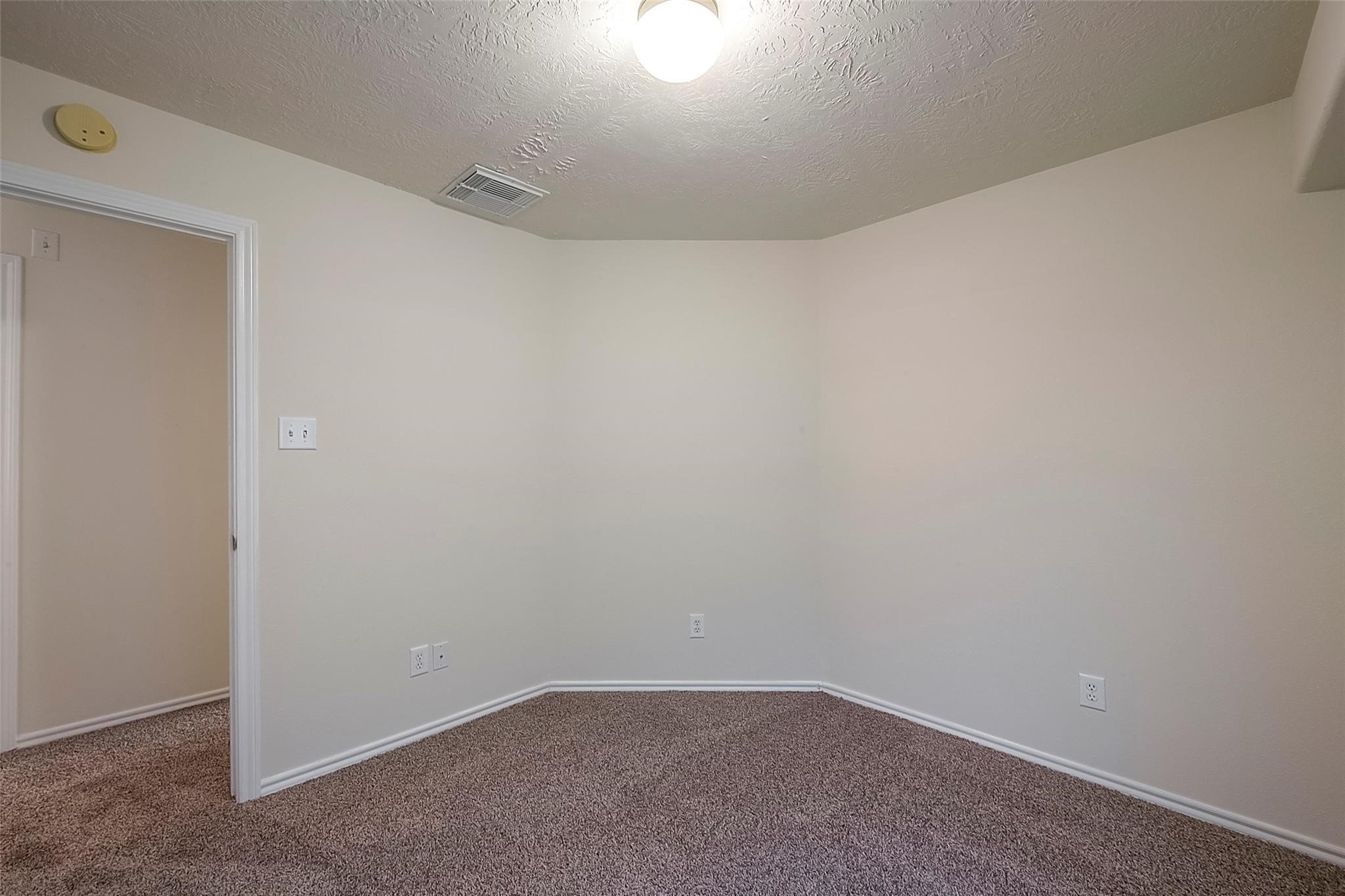 14330 Fairbuff Lane Houston, TX 77014 - Photo 11 of 35 a view of an empty room