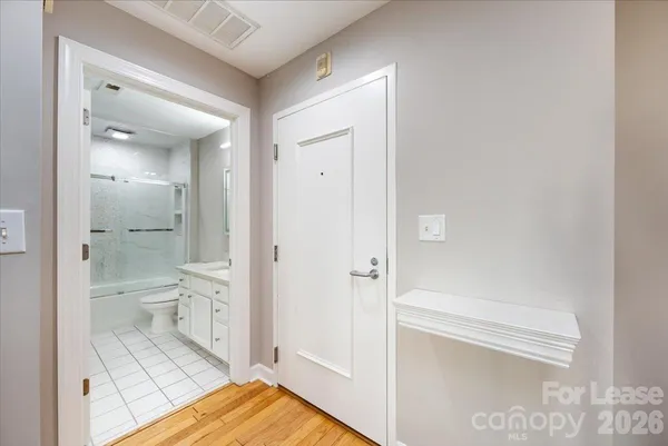 $1,750 | 718 West Trade Street, Unit 204, Charlotte, NC 28202
