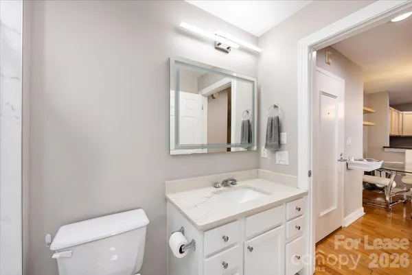 $1,750 | 718 West Trade Street, Unit 204, Charlotte, NC 28202