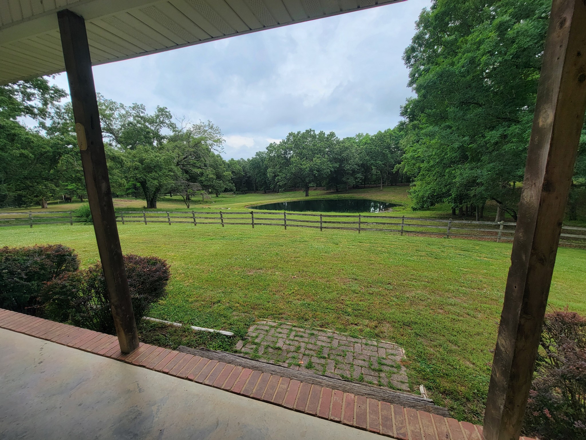 1089 Jim Clark Road Erin, TN 37061 - Photo 4 of 71