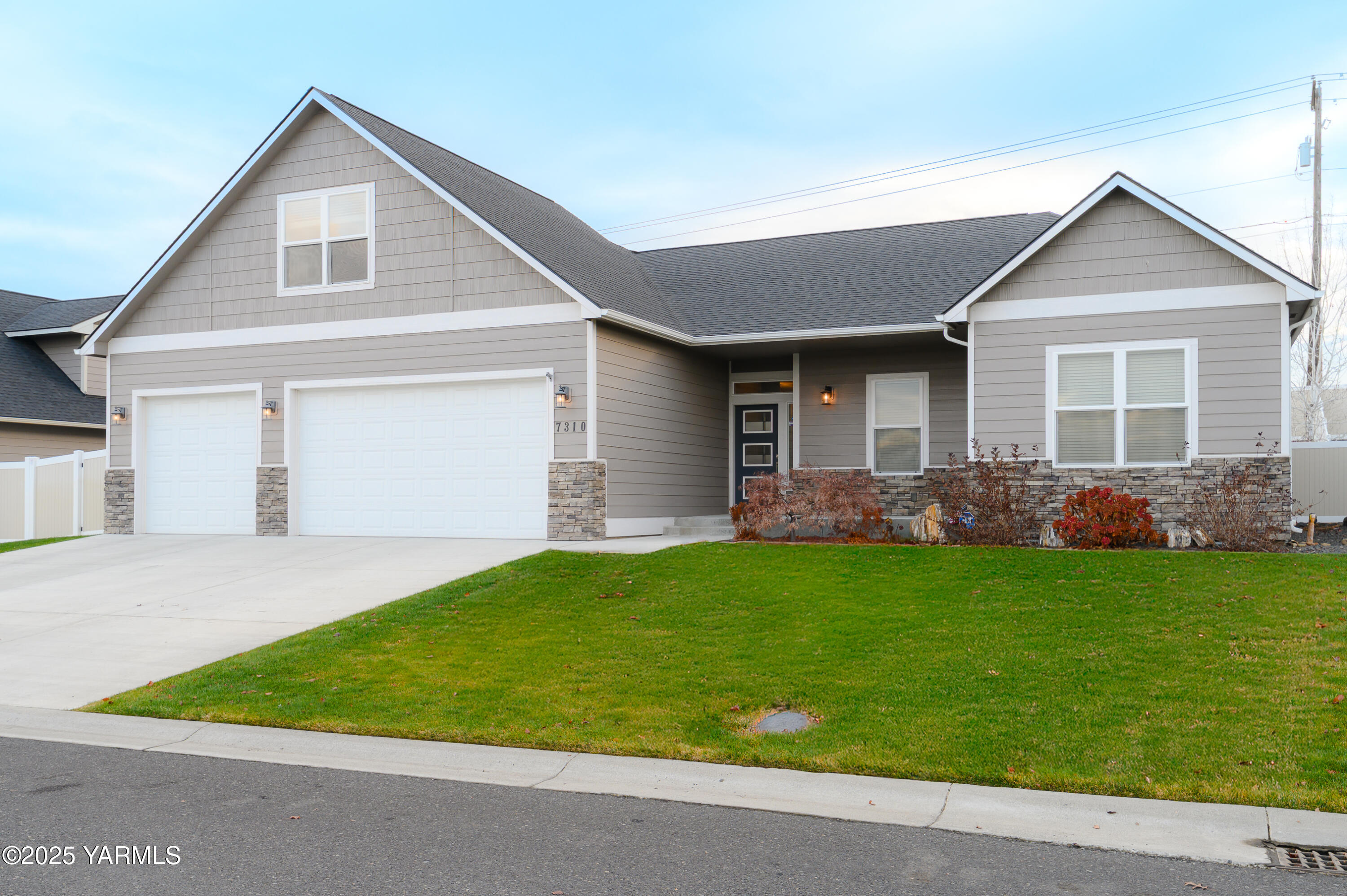 7310 Whitman Avenue Yakima, WA 98903 - Photo 3 of 31 .
