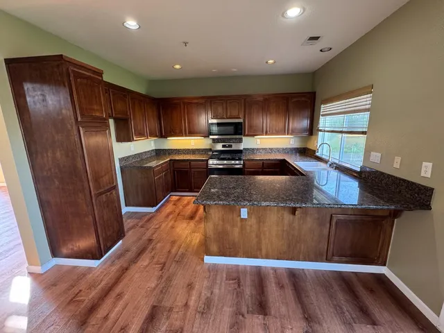 $4,100 | 26438 Honor Lane, Salinas, CA 93908