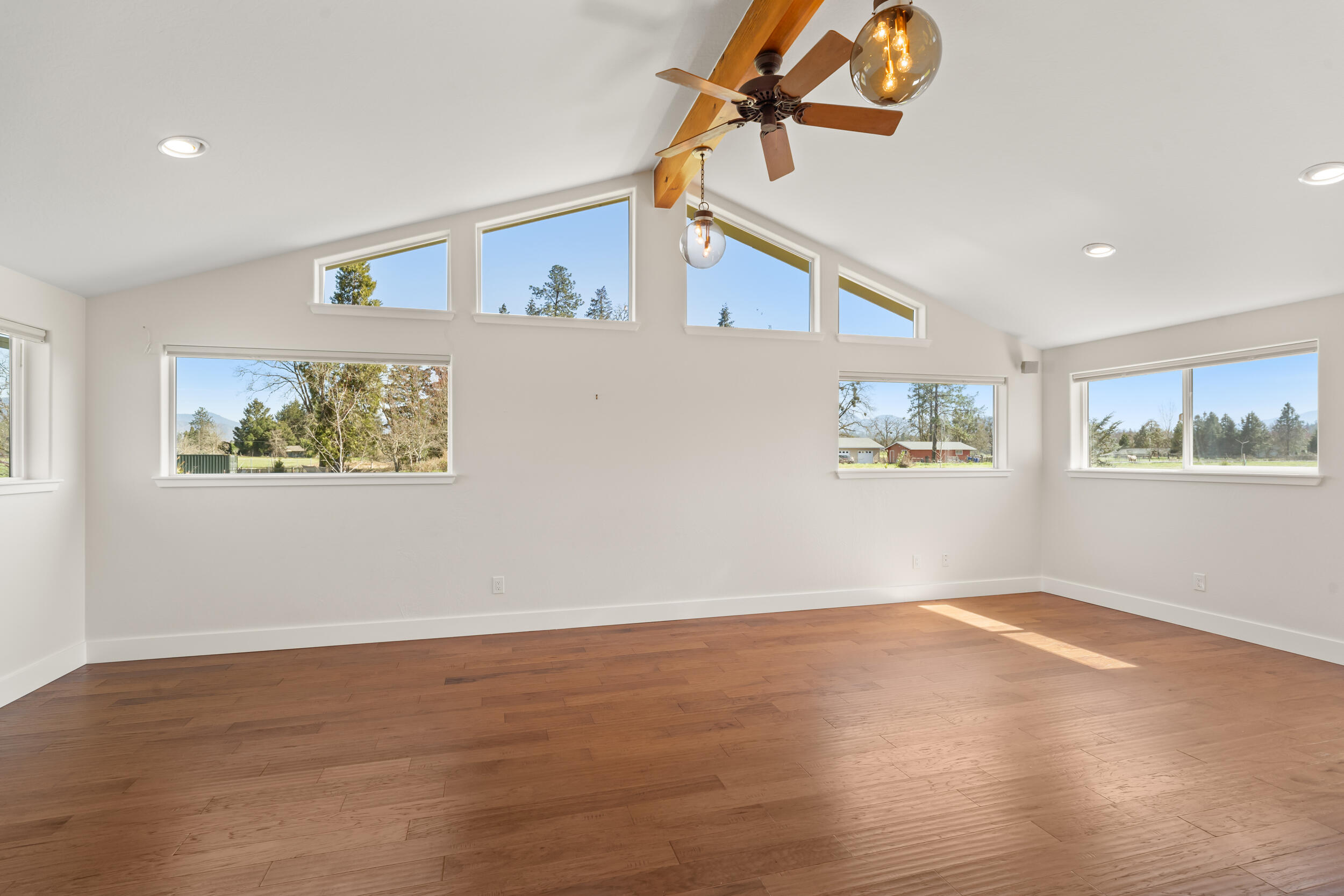 3497 Leonard Road Grants Pass, OR 97527 - Photo 27 of 49 28_3497 leonard road - 27