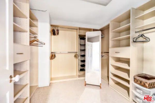 $11,000 | 225 Sherman Canal, Venice, CA 90291