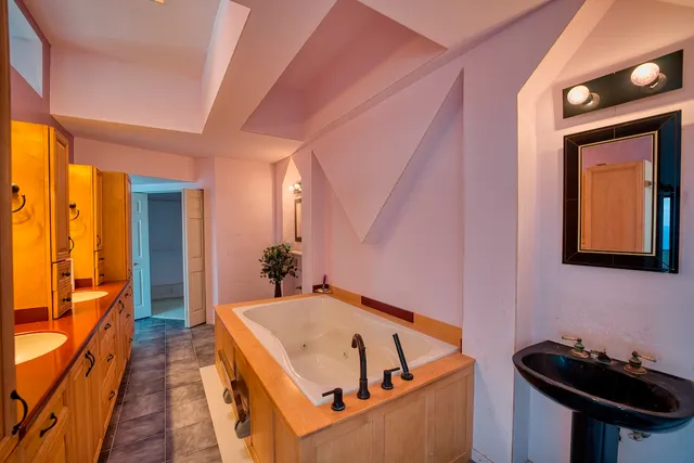 $1,275,000 | 36-2335 Old Mamalahoa Highway, Laupahoehoe, HI 96764