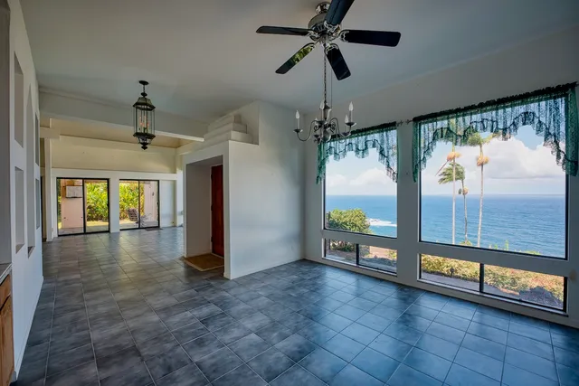 $1,275,000 | 36-2335 Old Mamalahoa Highway, Laupahoehoe, HI 96764