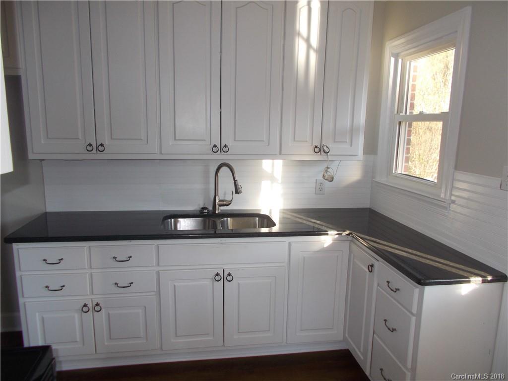 272 Craig Manor Road Lancaster, SC 29720 - Photo 5 of 18 Gallery Image 5
