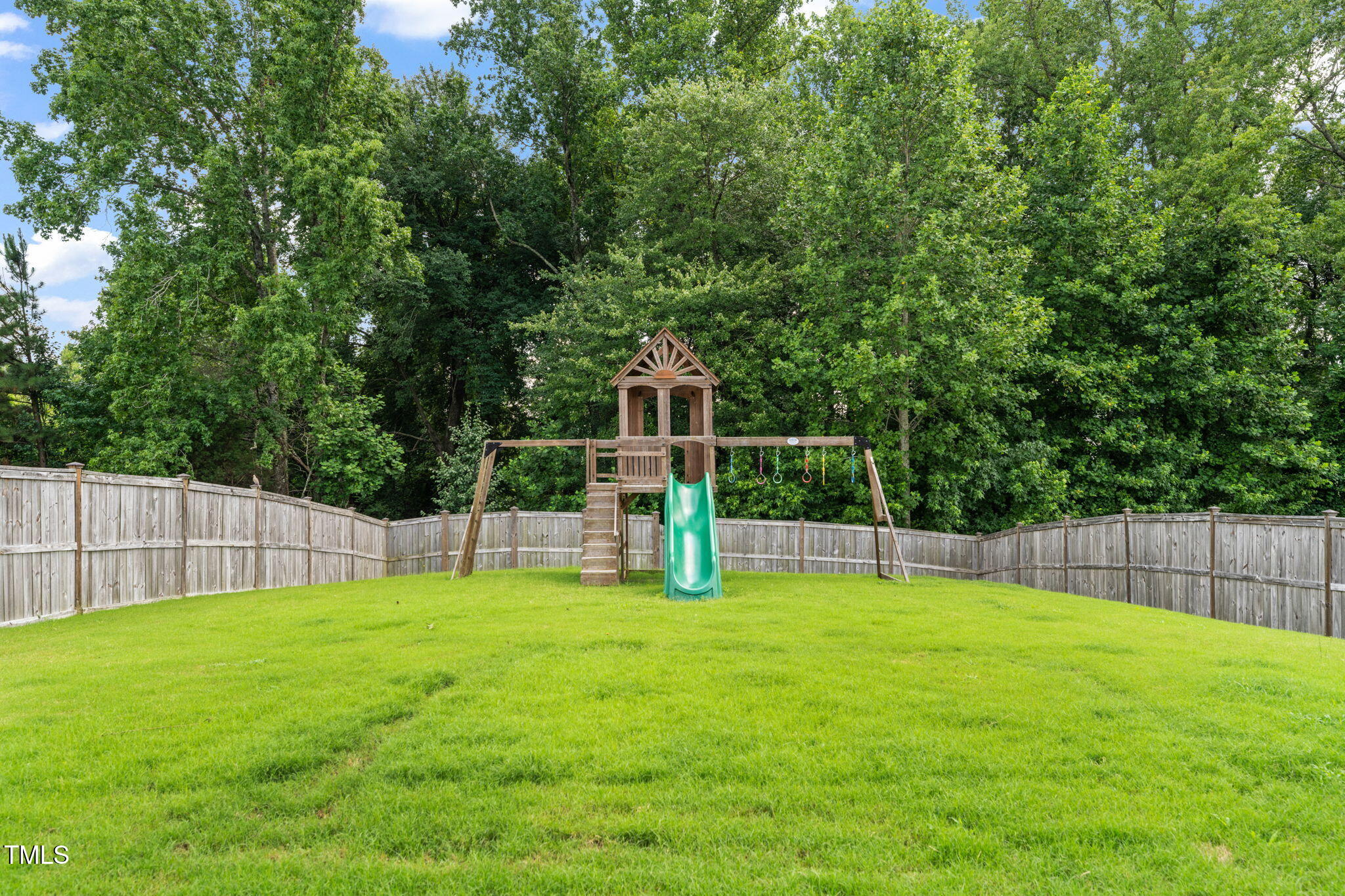 2437 Nassau Trace Fuquay-Varina, NC 27526 - Photo 32 of 38 34-web-or-mls-untitled-34