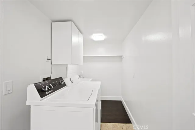 $1,679,000 | 19355 Maidstone Lane, Huntington Beach, CA 92648