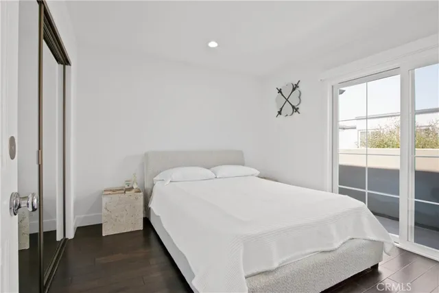 $1,679,000 | 19355 Maidstone Lane, Huntington Beach, CA 92648