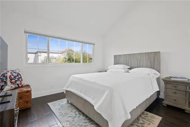 $1,679,000 | 19355 Maidstone Lane, Huntington Beach, CA 92648