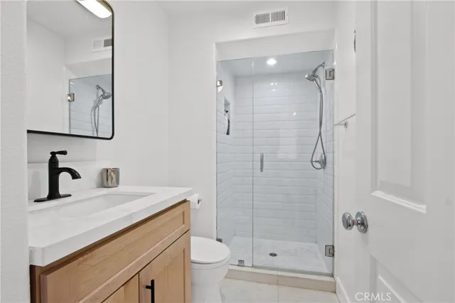 $1,679,000 | 19355 Maidstone Lane, Huntington Beach, CA 92648