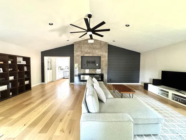 $335,000 | 2902 South Myra Ridge Drive, Urbana, IL 61802