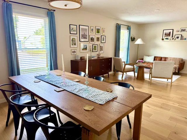 $335,000 | 2902 South Myra Ridge Drive, Urbana, IL 61802