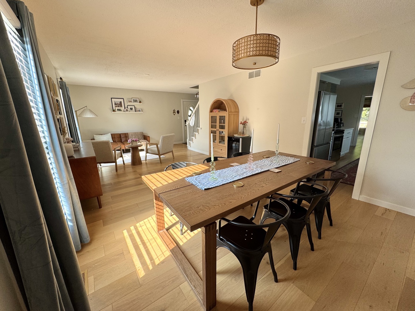 2902 South Myra Ridge Drive Urbana, IL 61802 - Photo 25 of 39 a dining room with furniture and window