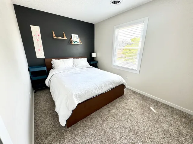 $335,000 | 2902 South Myra Ridge Drive, Urbana, IL 61802