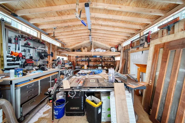 $1,500,000 | 5160 Merriman Road, Jackson, MI 49201