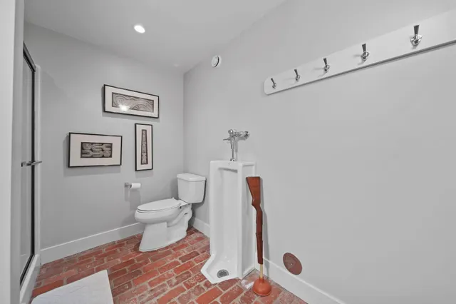 $1,500,000 | 5160 Merriman Road, Jackson, MI 49201