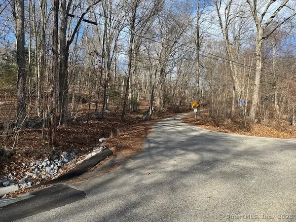 $975,000 | 282 Old Canterbury Turnpike, Norwich, CT 06360