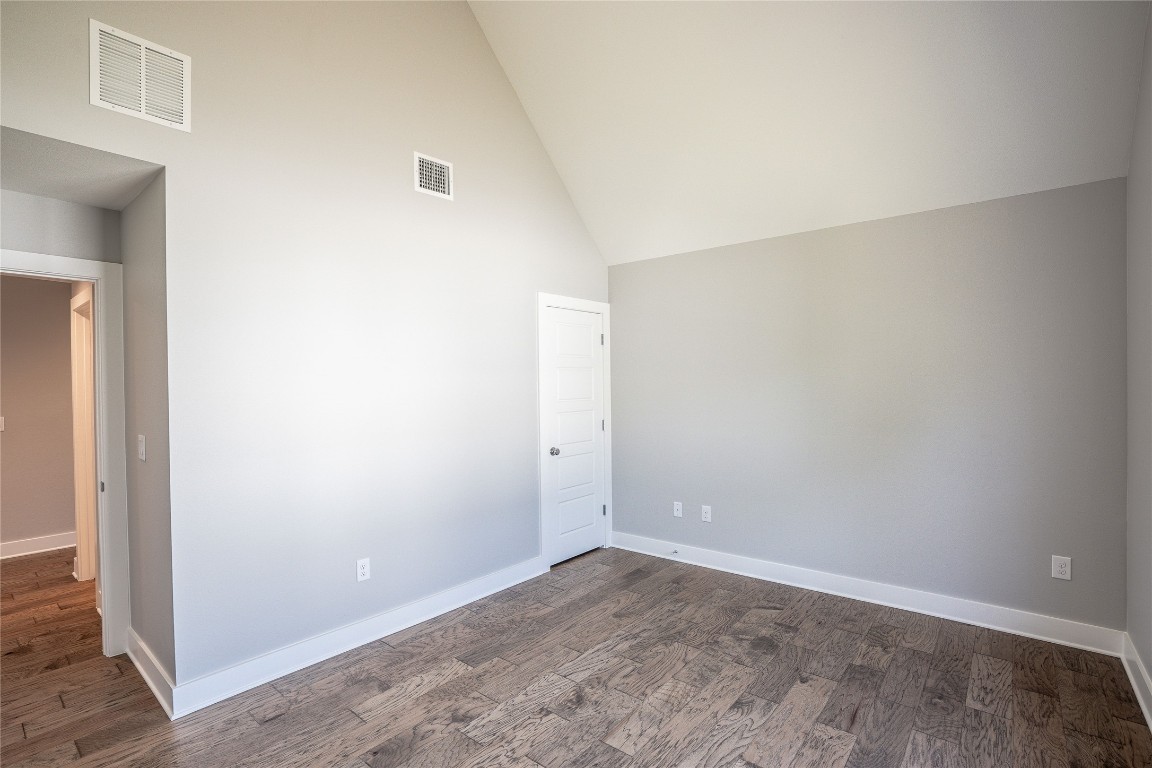 3018 Sunridge Drive, Unit 4 Austin, TX 78741 - Photo 23 of 34 a view of an empty room