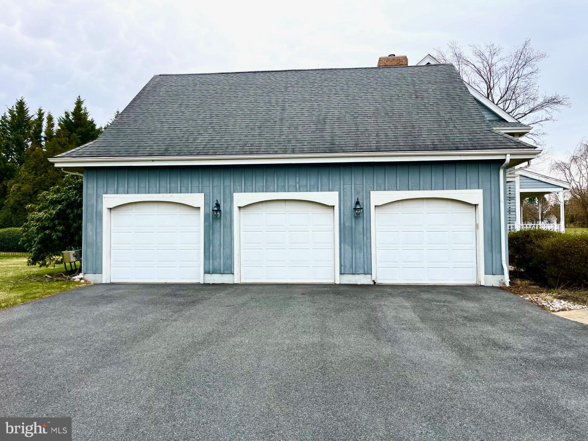 3 Shortledge Court Landenberg, PA 19350 - Photo 11 of 74 Large 3-car attached garage with inside access